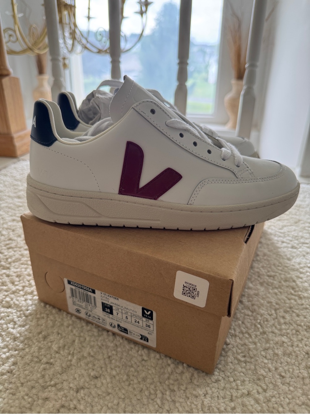 Veja White V-12 Leather Sneakers Marsala (Burgundy) V and Black Heel US 7 EUR 38